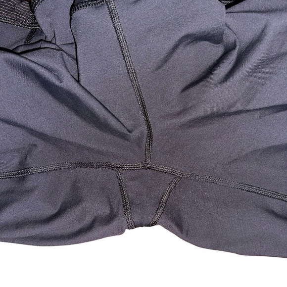 Lululemon Run For Days Crop in Black Luxtreme Women’s Size 6 - Picture 12 of 12